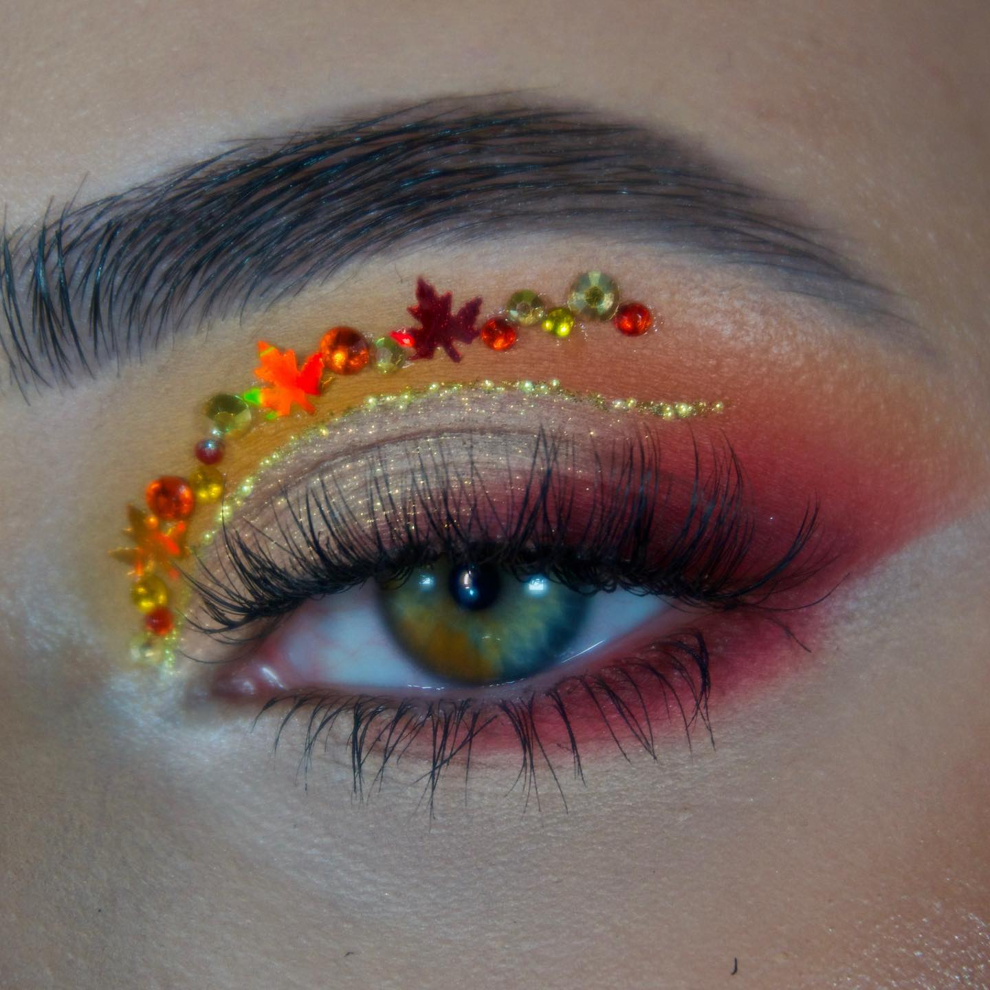 rhinestone eyemakeup